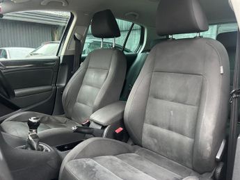 Volkswagen Golf 2.0 TDI BlueMotion Tech GT Euro 5 (s/s) 5dr