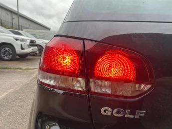 Volkswagen Golf 2.0 TDI BlueMotion Tech GT Euro 5 (s/s) 5dr