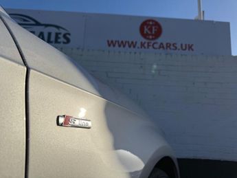 Audi A3 1.6 TDI S line Sportback S Tronic Euro 5 (s/s) 5dr