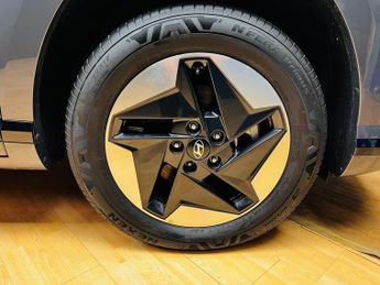 Hyundai KONA 65.4kWh Advance Auto 5dr