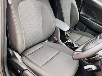 Hyundai KONA 65.4kWh Advance Auto 5dr