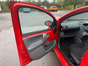 Peugeot 107 1.0 12V Verve Euro 4 5dr