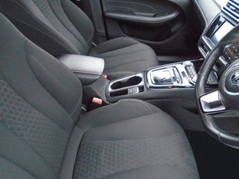 MG MG5 61.1kWh Excite Long Range Auto 5dr