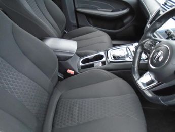 MG MG5 61.1kWh Excite Long Range Auto 5dr