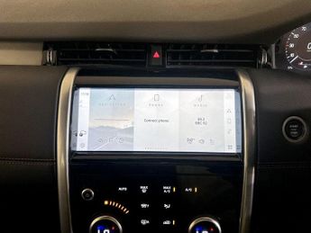 Land Rover Discovery Sport 1.5 P300e 12.2kWh R-Dynamic SE Auto 4WD Euro 6 (s/s) 5dr