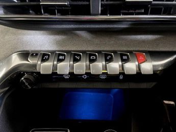 Peugeot 3008 1.6 13.2kWh GT e-EAT 4WD Euro 6 (s/s) 5dr