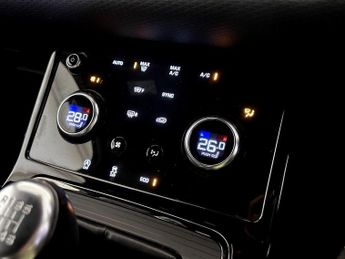 Land Rover Range Rover Evoque 2.0 D150 R-Dynamic S FWD Euro 6 (s/s) 5dr