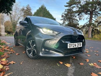 Toyota Yaris 1.5 VVT-h Design E-CVT Euro 6 (s/s) 5dr