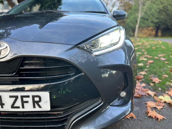 Toyota Yaris 1.5 VVT-h Design E-CVT Euro 6 (s/s) 5dr