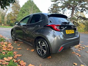 Toyota Yaris 1.5 VVT-h Design E-CVT Euro 6 (s/s) 5dr
