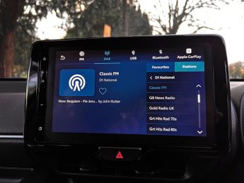 Toyota Yaris 1.5 VVT-h Design E-CVT Euro 6 (s/s) 5dr