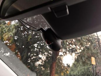 Toyota Yaris 1.5 VVT-h Design E-CVT Euro 6 (s/s) 5dr