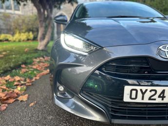 Toyota Yaris 1.5 VVT-h Design E-CVT Euro 6 (s/s) 5dr