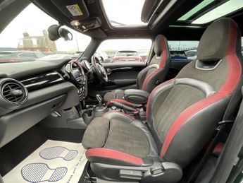 Mini Hatch JOHN COOPER WORKS AUTO