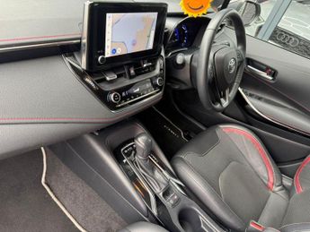 TOYOTA COROLLA 1.8 VVT-h GPF Excel Hatchback 5dr Petrol Hybrid CVT Euro 6 (s/s)