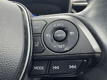 TOYOTA COROLLA 1.8 VVT-h GPF Excel Hatchback 5dr Petrol Hybrid CVT Euro 6 (s/s)