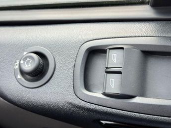 Ford Transit Custom 2.0 320 EcoBlue Limited Crew Van Auto L2 H1 Euro 6 5dr