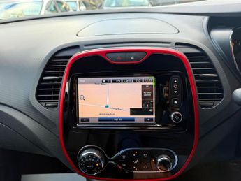 Renault Captur 1.2 TCe ENERGY Signature Nav Auto Euro 6 (s/s) 5dr