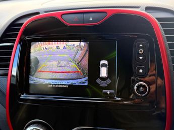 Renault Captur 1.2 TCe ENERGY Signature Nav Auto Euro 6 (s/s) 5dr