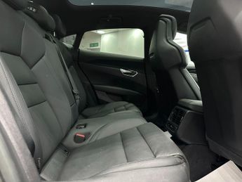 Audi e-tron GT 93.4kWh Auto quattro 4dr