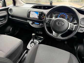 Toyota Yaris 1.5 VVT-h Icon Hatchback 5dr Petrol Hybrid E-CVT Euro 6 (101 ps)