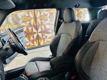 MINI Electric Hatch Cooper SE 32.6kWh Level 2 Auto 3dr