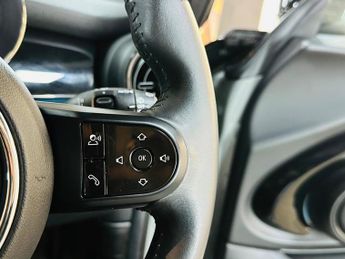 MINI Electric Hatch Cooper SE 32.6kWh Level 2 Auto 3dr