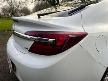 Vauxhall Insignia 2.0 CDTi Elite Nav Auto Euro 5 5dr