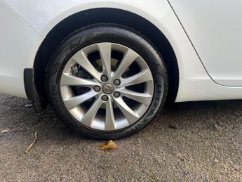 Vauxhall Insignia 2.0 CDTi Elite Nav Auto Euro 5 5dr