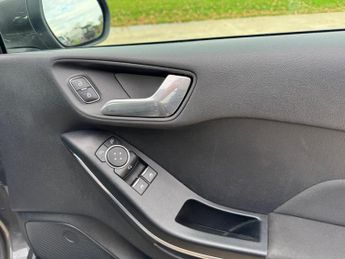 Ford Fiesta 1.0T EcoBoost Zetec Auto Euro 6 (s/s) 5dr