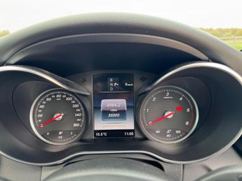 Mercedes-Benz C Class 2.1 C220d AMG Line (Premium Plus) 7G-Tronic+ Euro 6 (s/s) 4dr