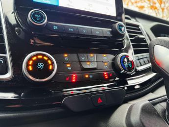 Ford Transit Custom 2.0 340 EcoBlue Active Nugget 5dr Diesel Auto L2 H1 Euro 6 (s/s)