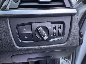 BMW 3 Series 2.0 320d Luxury Auto Euro 5 (s/s) 4dr