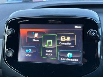 Toyota AYGO 1.0 VVT-i x-trend Funroof x-shift Euro 6 5dr