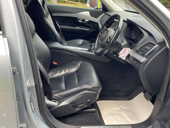 Volvo XC90 2.0 D5 Momentum Geartronic 4WD Euro 6 (s/s) 5dr