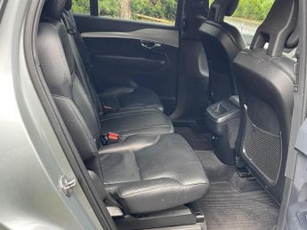 Volvo XC90 2.0 D5 Momentum Geartronic 4WD Euro 6 (s/s) 5dr