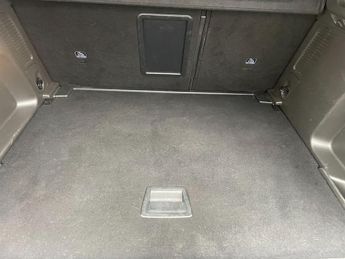 Vauxhall Grandland X 1.6 Turbo D BlueInjection Sport Nav SUV 5dr Diesel Auto Euro 6 (