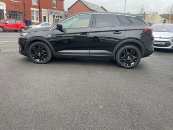 Vauxhall Grandland X 1.6 Turbo D BlueInjection Sport Nav SUV 5dr Diesel Auto Euro 6 (