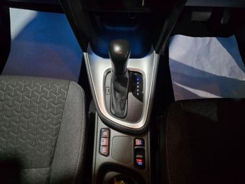 Toyota Yaris Cross 1.5 VVT-h Design E-CVT Euro 6 (s/s) 5dr