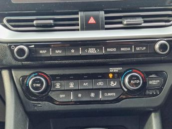 Kia Niro 1.6 GDi 3 DCT Euro 6 (s/s) 5dr
