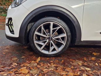 Kia Niro 1.6 GDi 3 DCT Euro 6 (s/s) 5dr