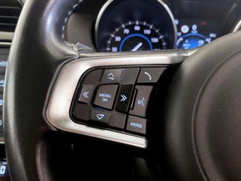 Jaguar F-PACE 2.0 D180 Prestige Auto AWD Euro 6 (s/s) 5dr