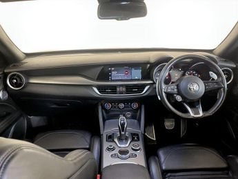 Alfa Romeo Stelvio 2.2 TD Veloce Auto Q4 AWD Euro 6 (s/s) 5dr