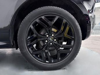 Land Rover Range Rover Evoque 2.0 D180 MHEV R-Dynamic SE SUV 5dr Diesel Auto 4WD Euro 6 (s/s) 