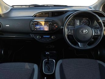 Toyota Yaris 1.5 VVT-h Y20 Bi-tone Hatchback 5dr Petrol Hybrid E-CVT Euro 6 (