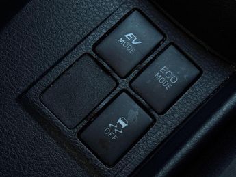 Toyota Yaris 1.5 VVT-h Y20 Bi-tone Hatchback 5dr Petrol Hybrid E-CVT Euro 6 (