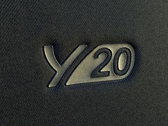 Toyota Yaris 1.5 VVT-h Y20 Bi-tone Hatchback 5dr Petrol Hybrid E-CVT Euro 6 (