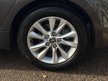 Toyota Corolla 1.8 VVT-h Icon Hatchback 5dr Petrol Hybrid CVT Euro 6 (s/s) (140