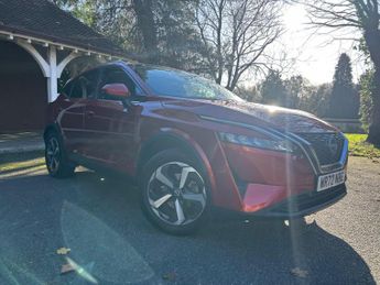 Nissan Qashqai 1.3 DIG-T MHEV N-Connecta XTRON Euro 6 (s/s) 5dr