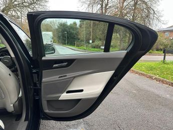 Jaguar XE 2.0 GTDi Prestige Auto Euro 6 (s/s) 4dr